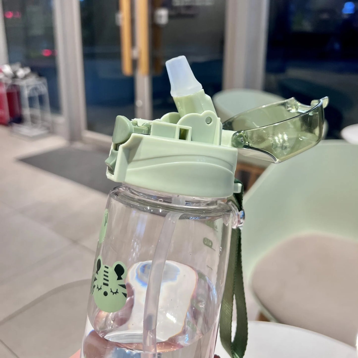 550ml Kids Sippy Cup Water Bottles Creative Cartoon Feeding with Straws and Lids Spill Proof Portable Toddlers Beverage Cups