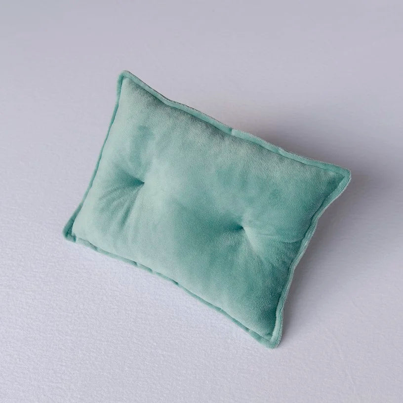 Newborn Photography Props Posing Velvet Poses Cushion Mini baby Pillow Mat Photography Accessories