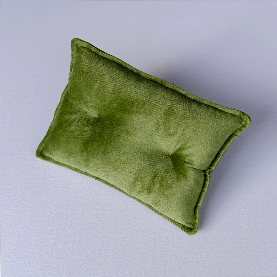 Newborn Photography Props Posing Velvet Poses Cushion Mini baby Pillow Mat Photography Accessories