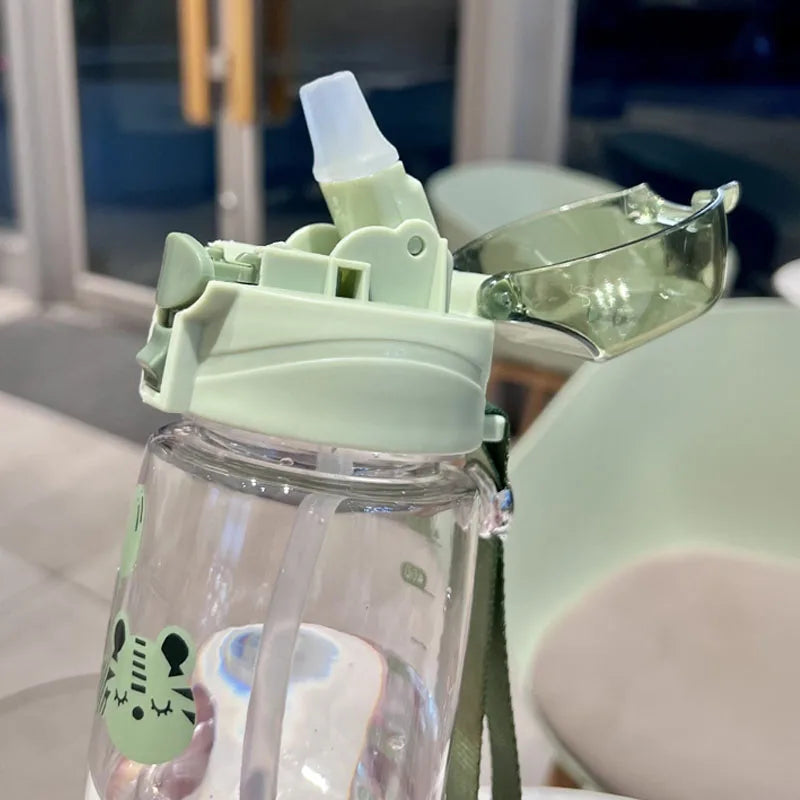 550ml Kids Sippy Cup Water Bottles Creative Cartoon Feeding with Straws and Lids Spill Proof Portable Toddlers Beverage Cups