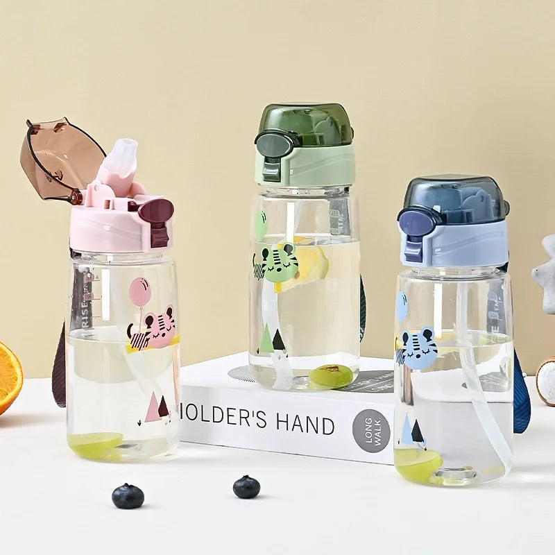 550ml Kids Sippy Cup Water Bottles Creative Cartoon Feeding with Straws and Lids Spill Proof Portable Toddlers Beverage Cups