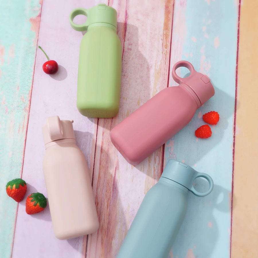 1PCS Baby Silicone Sports Cup Portable Baby Tableware Solid Color Baby Water Bottle Leakproof Baby Sippy Cups Kids Flip Lid Cup