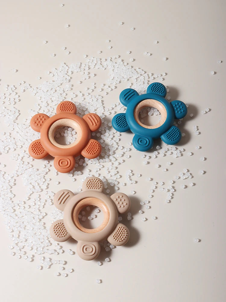 new Baby rudder shape silicone teether Food Grade Safe Teether with wooden ring Toy Teething gift