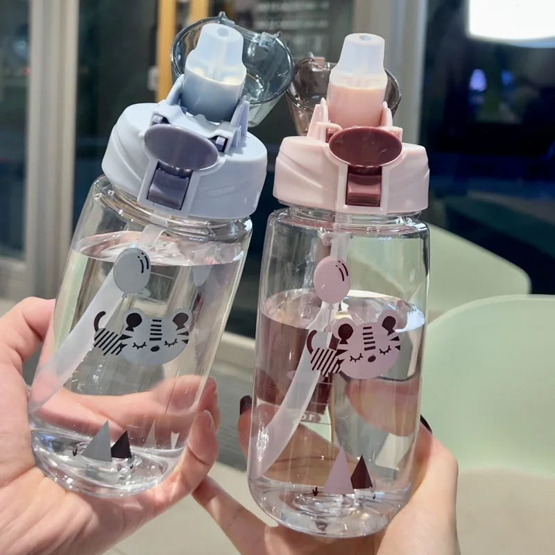 550ml Kids Sippy Cup Water Bottles Creative Cartoon Feeding with Straws and Lids Spill Proof Portable Toddlers Beverage Cups