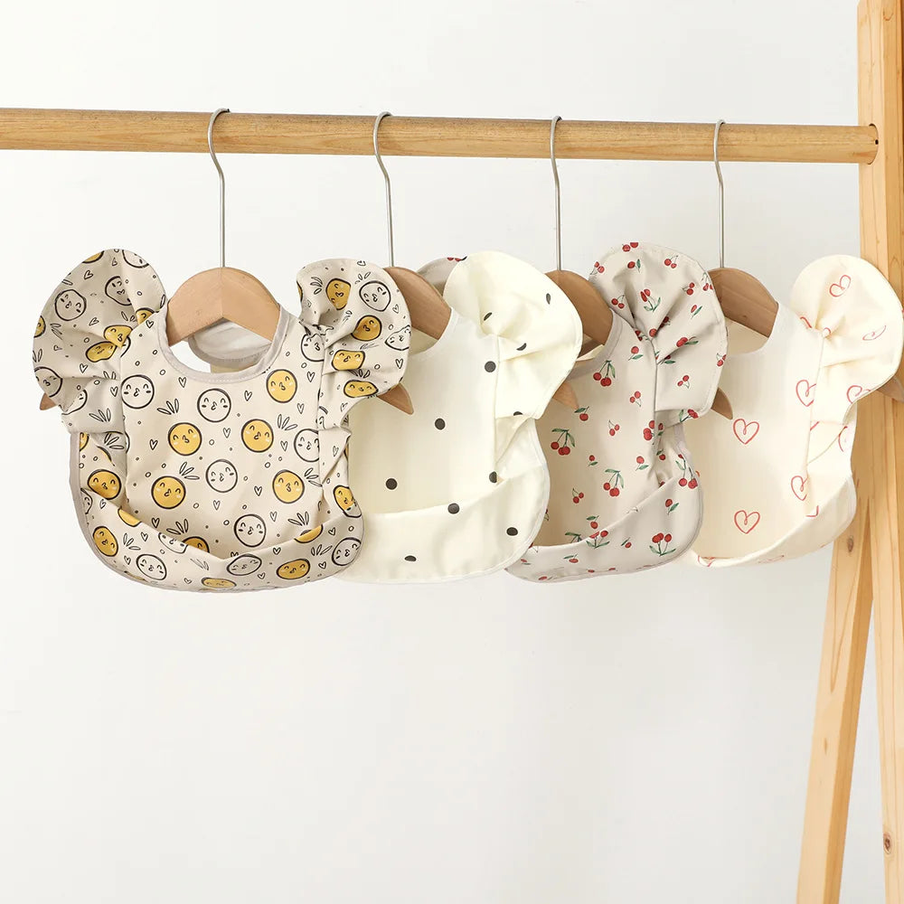 Waterproof Baby Bibs Cartoon Girl Boy Infant Meals Bib Anti-dirty Saliva Bibs with Angel Wings Baby Feeding Stuff Children Smock