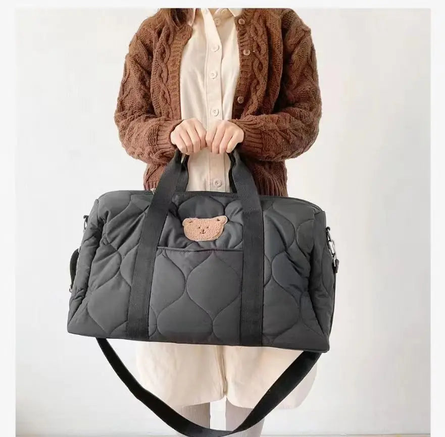 Autumn and winter fashion black mommy bag large capacity tote bag out travel bag baby diaper bag suitable for daily use