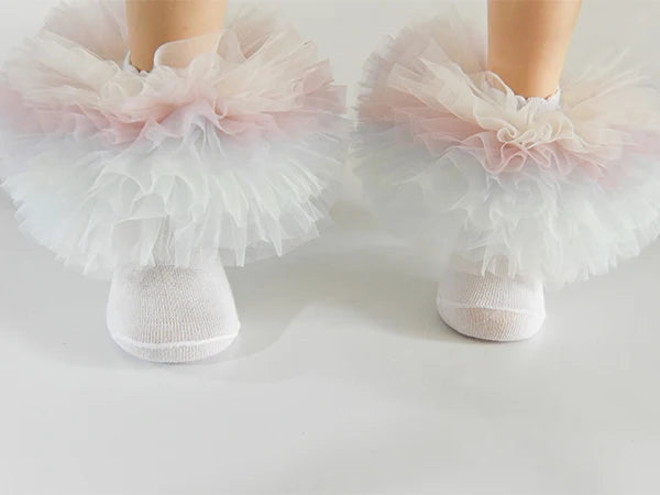 Girls Ruffle Socks Large Ruffled Edge Lace Trimmed Cotton Socks Small/Large Child