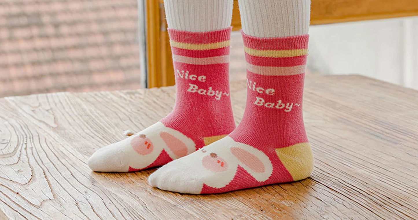 5 pairs of children's mid tube socks, spring and autumn adhesive point floor socks, playground anti slip socks, trampoline socks
