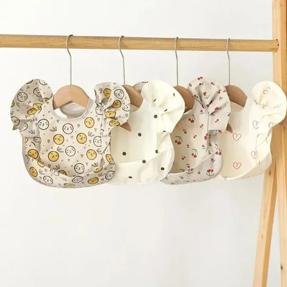 Waterproof Baby Bibs Cartoon Girl Boy Infant Meals Bib Anti-dirty Saliva Bibs with Angel Wings Baby Feeding Stuff Children Smock