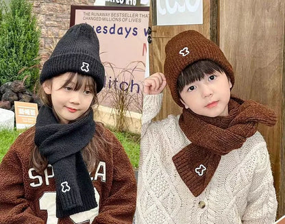 2024 New Fashion Warm Hat Scarf Set for Kids Boy Girl Chic Cartoon Bear Knitted Hat Scarf Autumn Winter Warm Beanie Scarf Set
