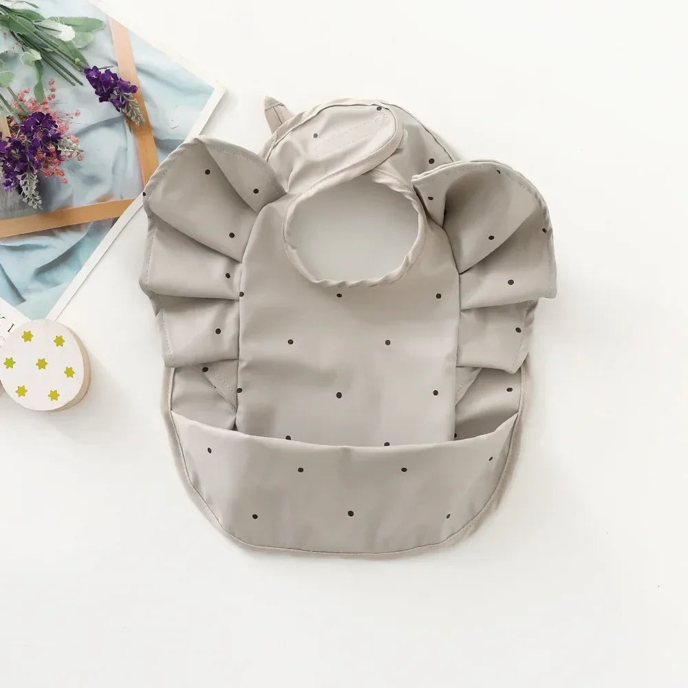 Waterproof Baby Bibs Cartoon Girl Boy Infant Meals Bib Anti-dirty Saliva Bibs with Angel Wings Baby Feeding Stuff Children Smock